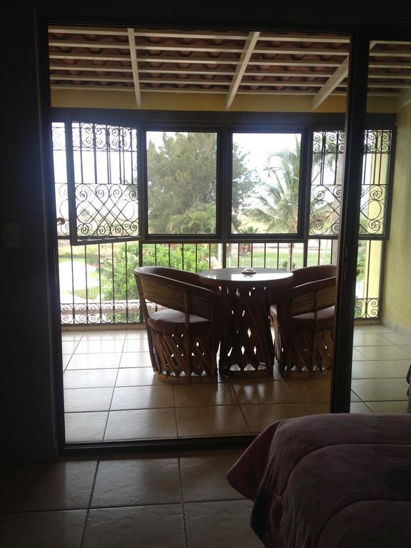 La Puerta Violeta Guesthouse & Spa San Juan Cosala Phòng bức ảnh